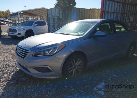 2015 Hyundai Sonata Se из США, поврежденный, VIN 5NPE24AF4FH000721